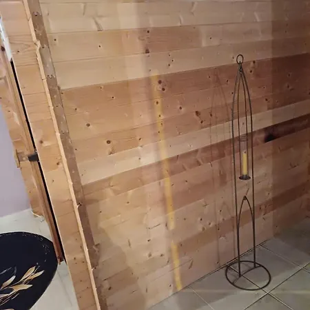 Massage Mit Sauna Und Jakuzzi منزل للإقامة Bischofsheim