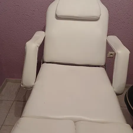Massage Mit Sauna Und Jakuzzi *